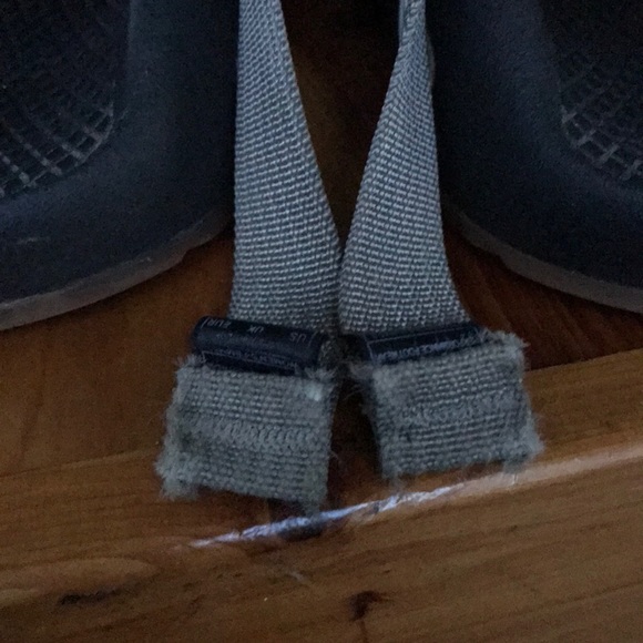 Chacos with toe strap - Picture 4 of 4